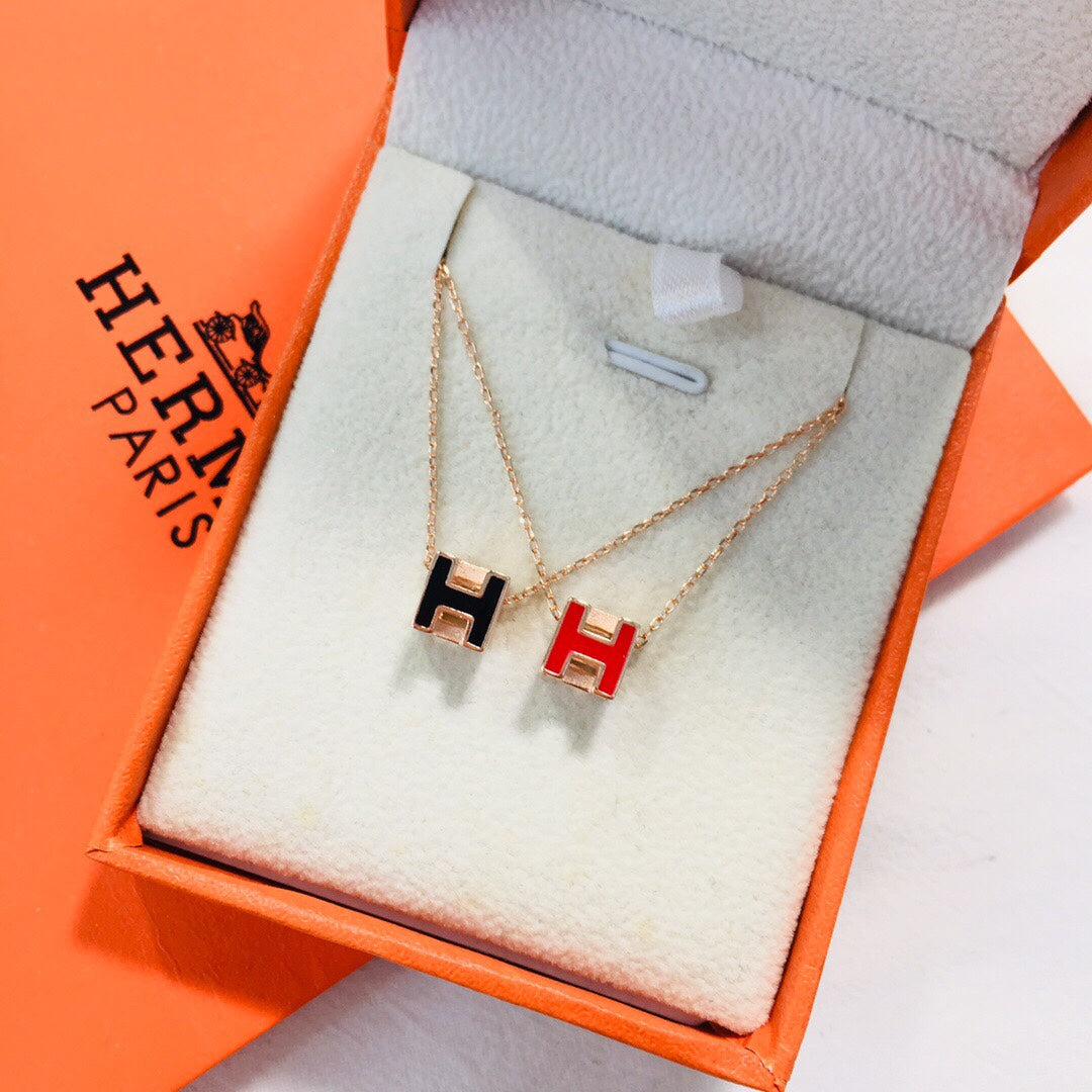 18K Cage D'H Hermes Necklace